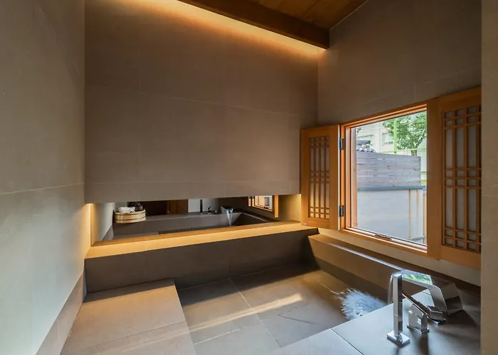 Luxury Hanok The Noble Hanok *